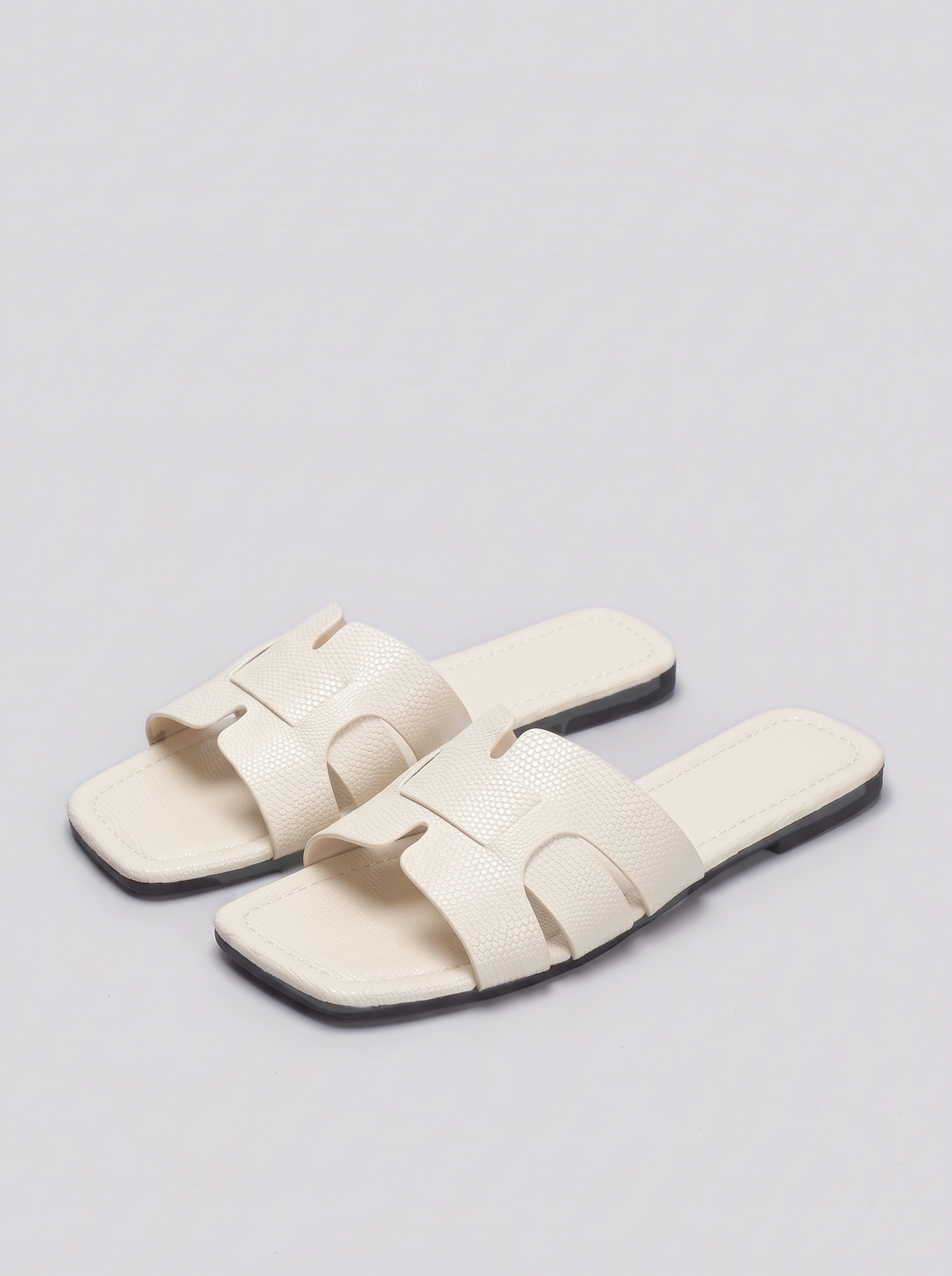 Margot Cut-Out Slides