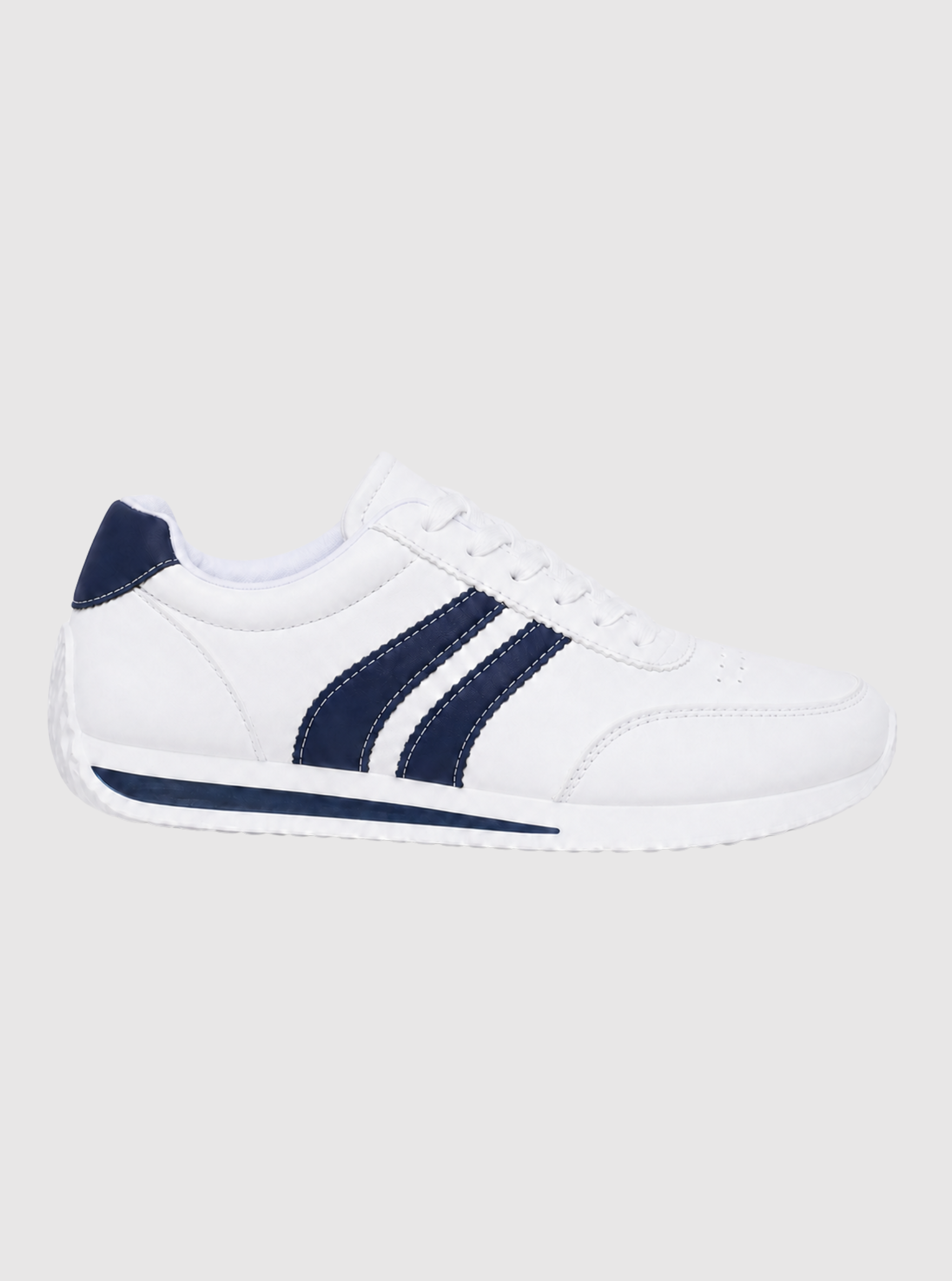 Courtline Low Sneakers